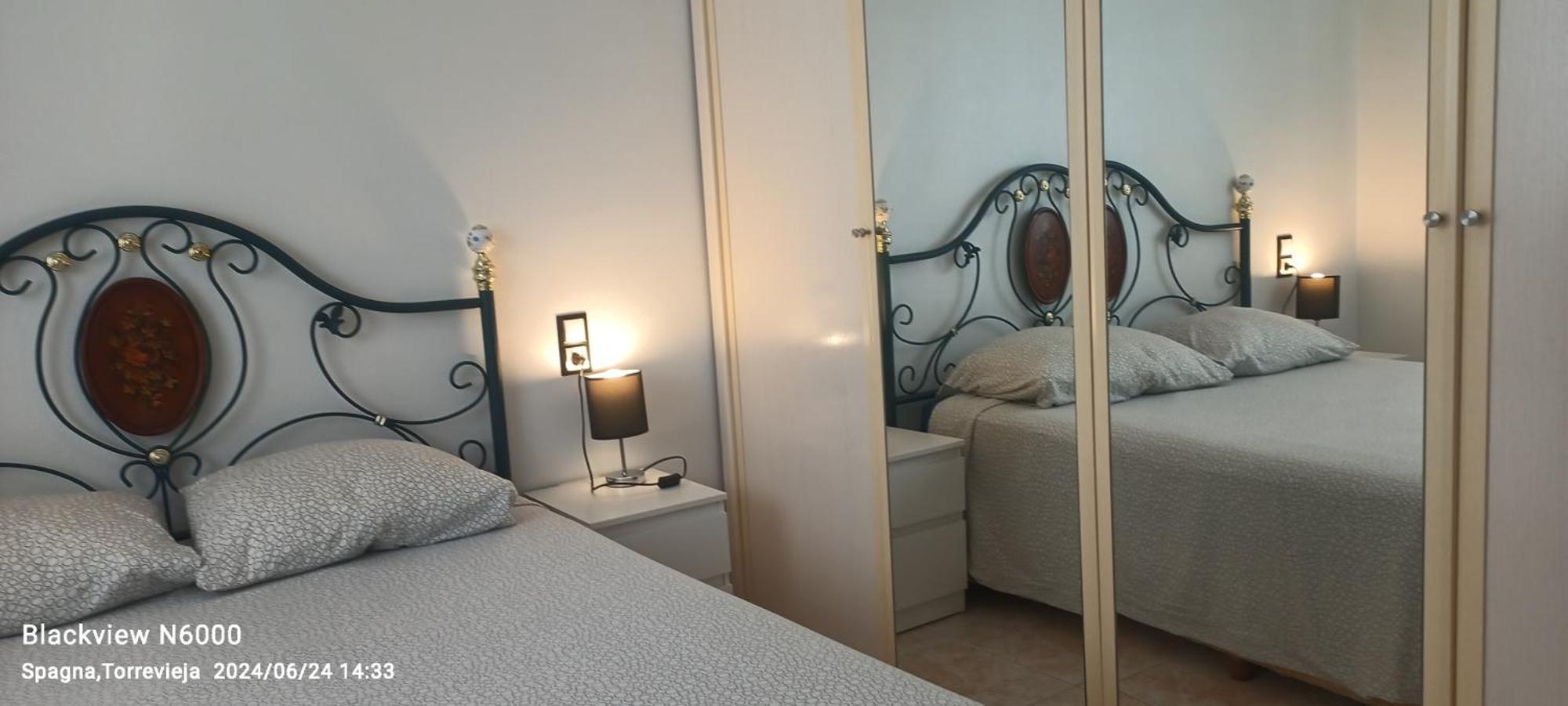 Sea And Center Apartment By Mm Torrevieja Eksteriør billede